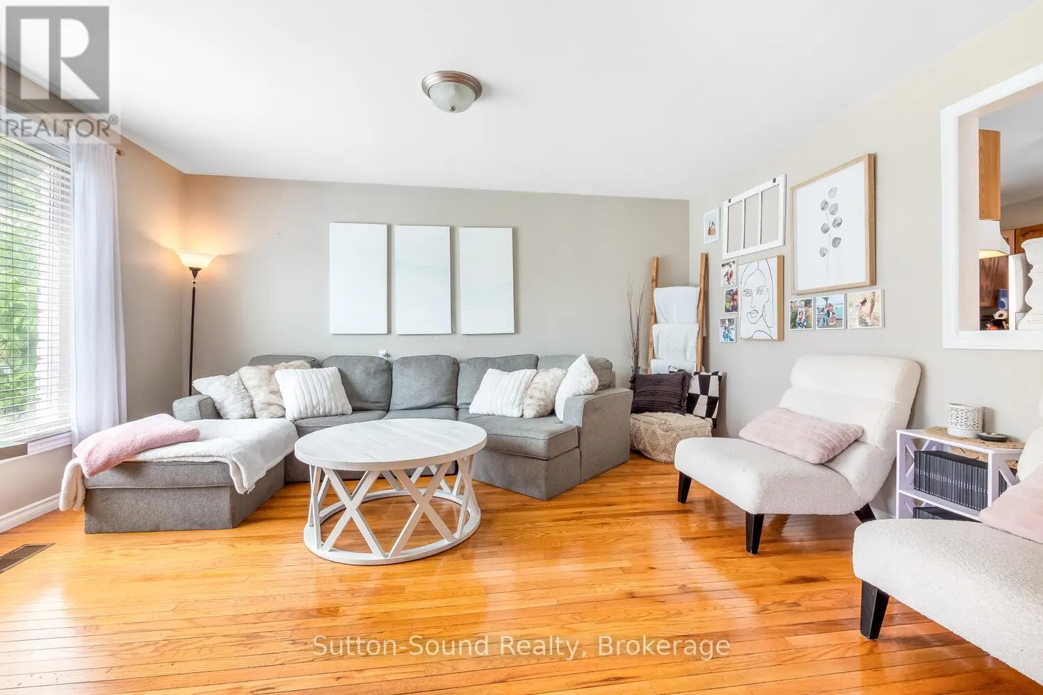 428 11TH A STREET W