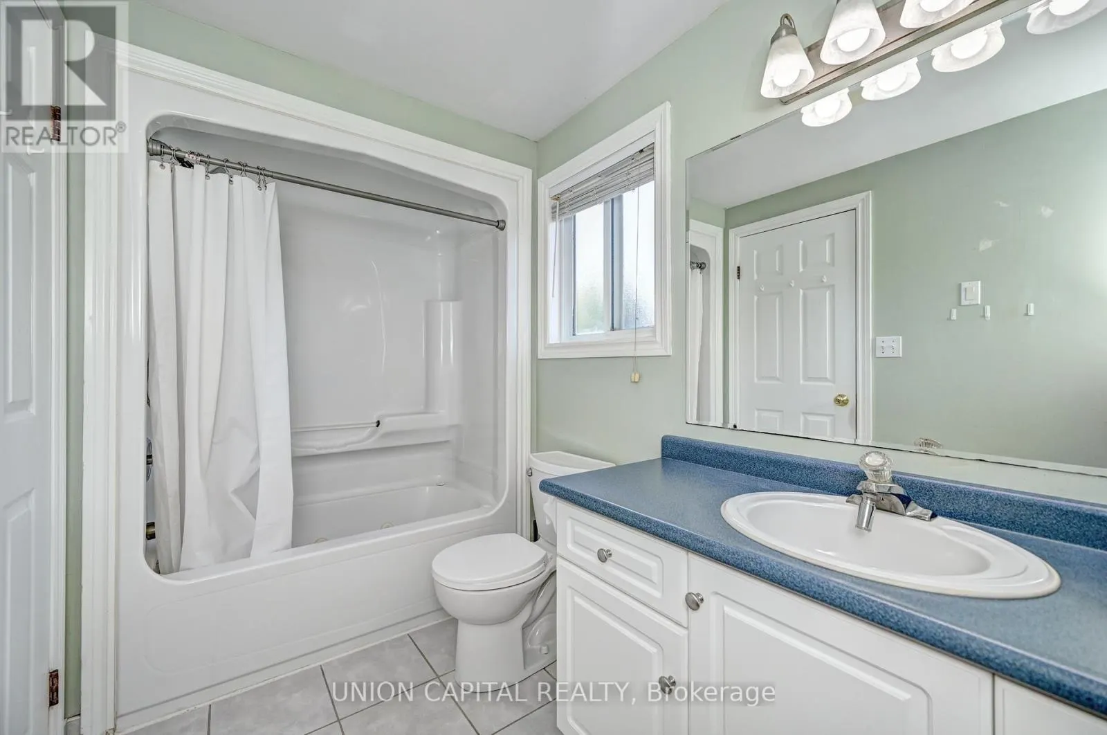 15 WISTERIA COURT