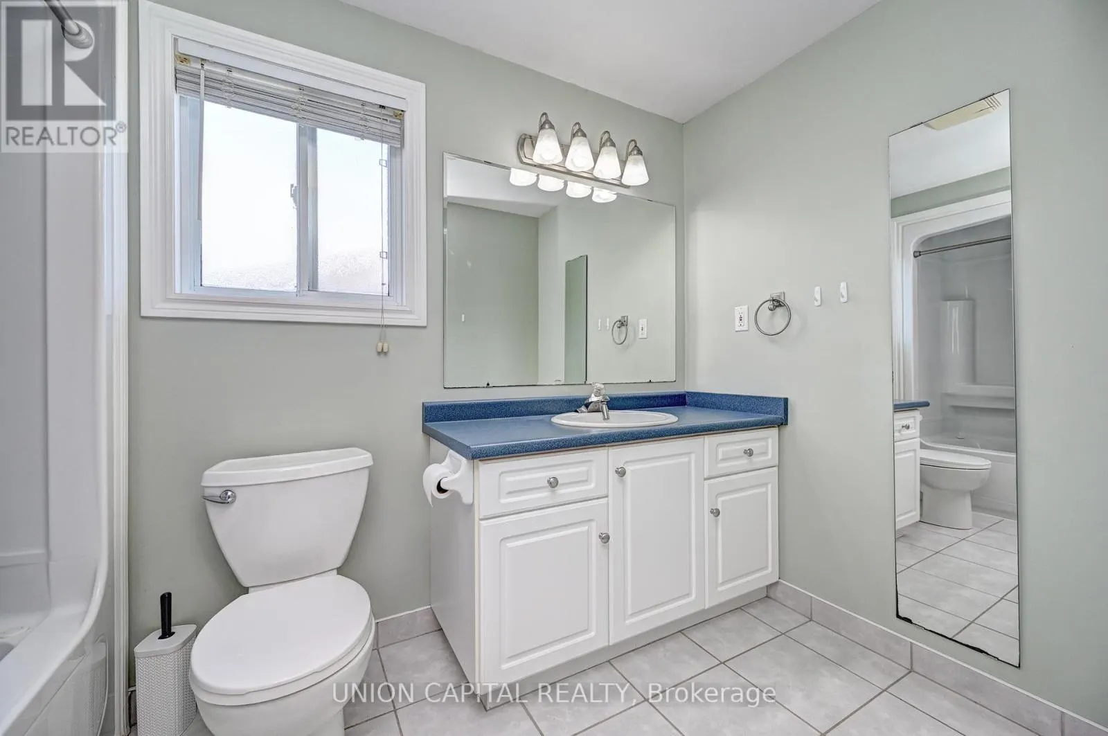 15 WISTERIA COURT