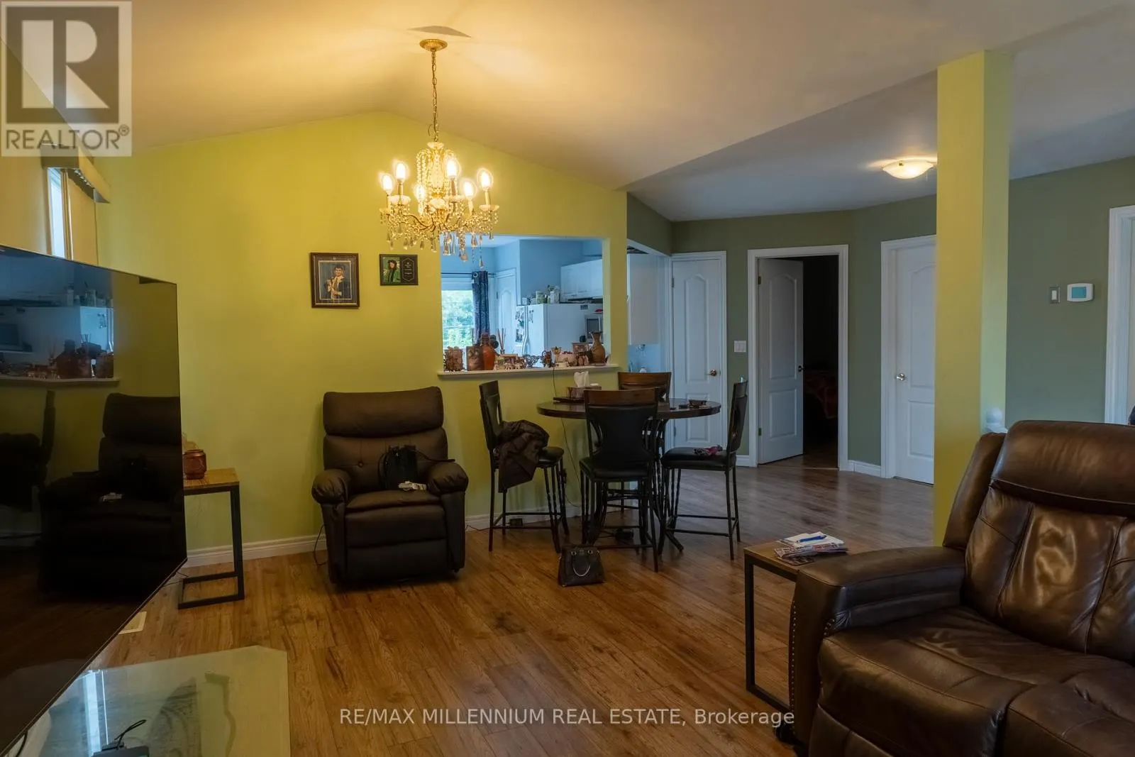 185 ELM AVENUE