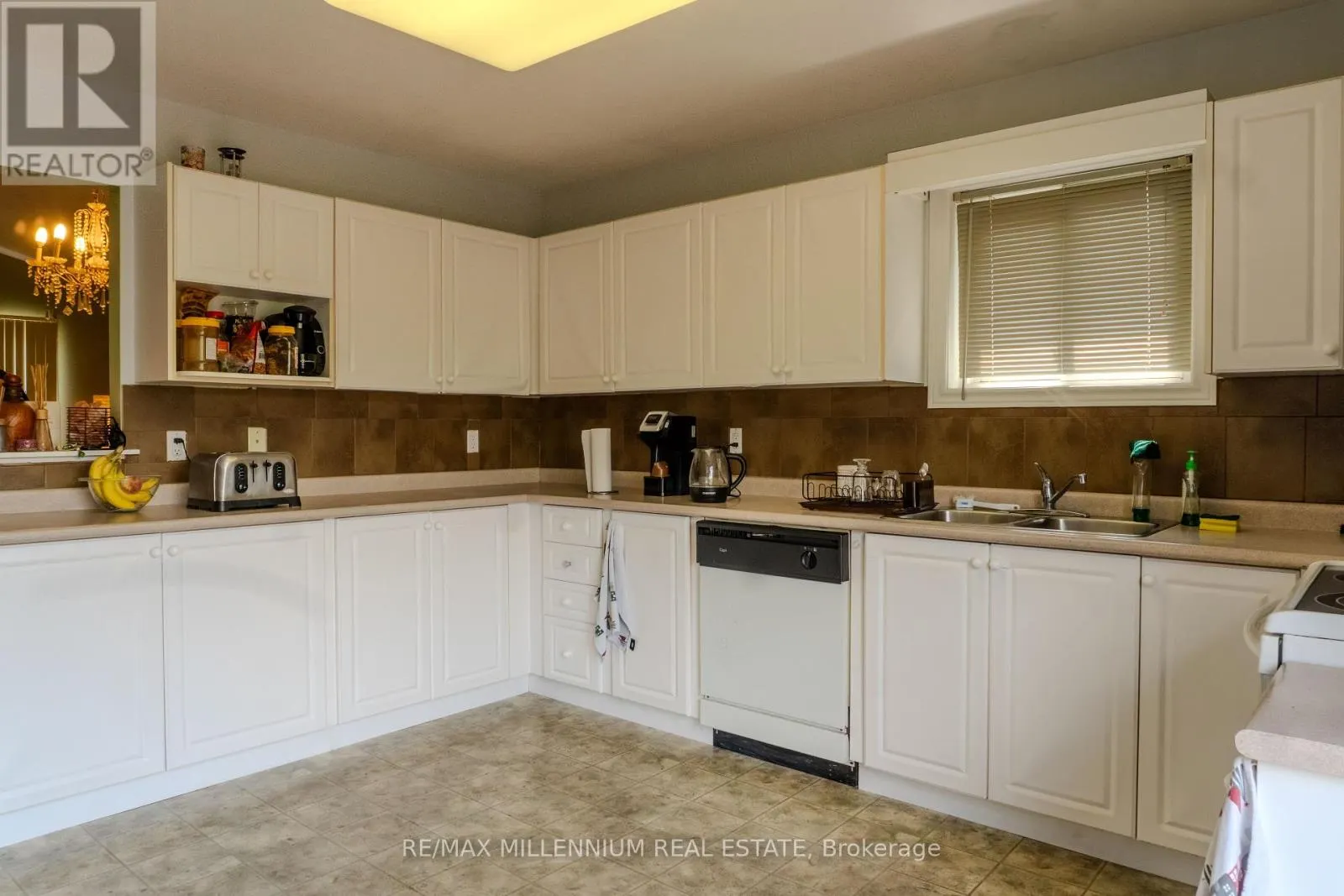 185 ELM AVENUE