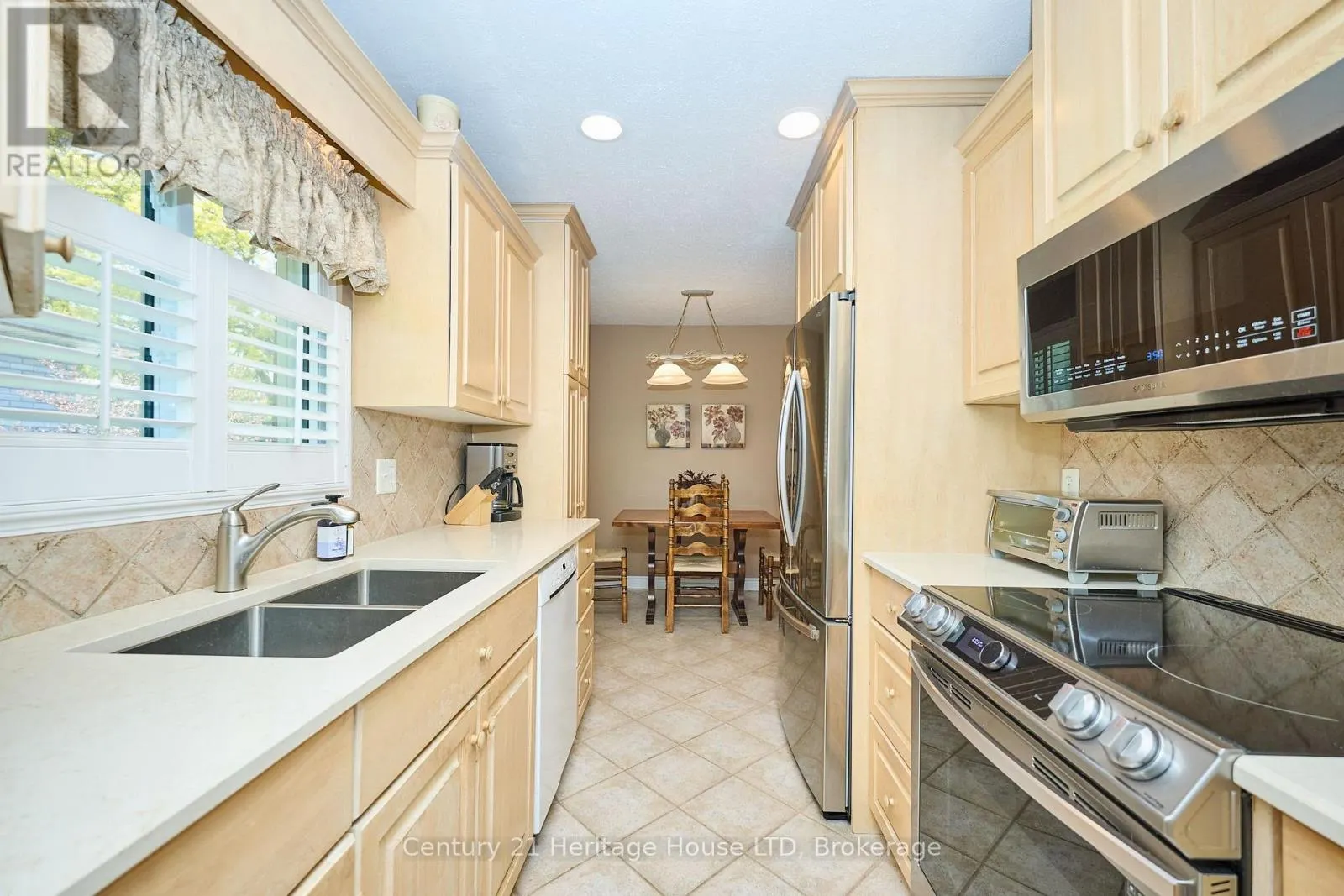 4668 PINEDALE DRIVE