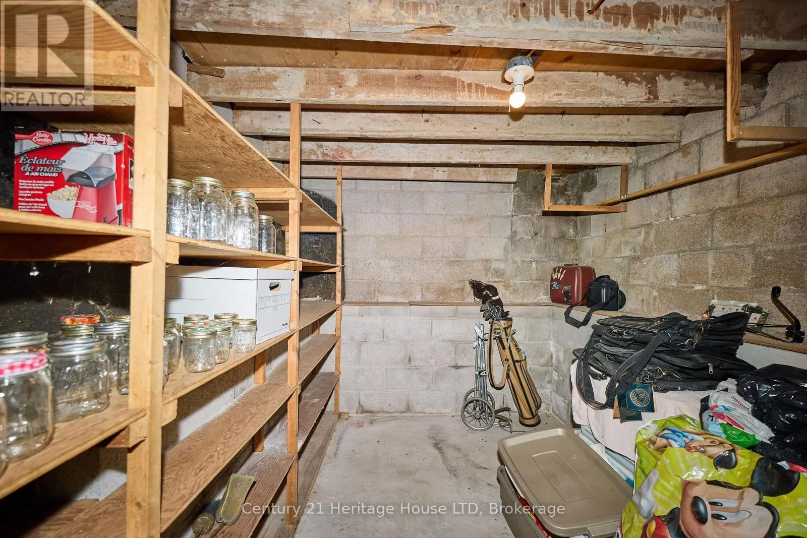 4668 PINEDALE DRIVE