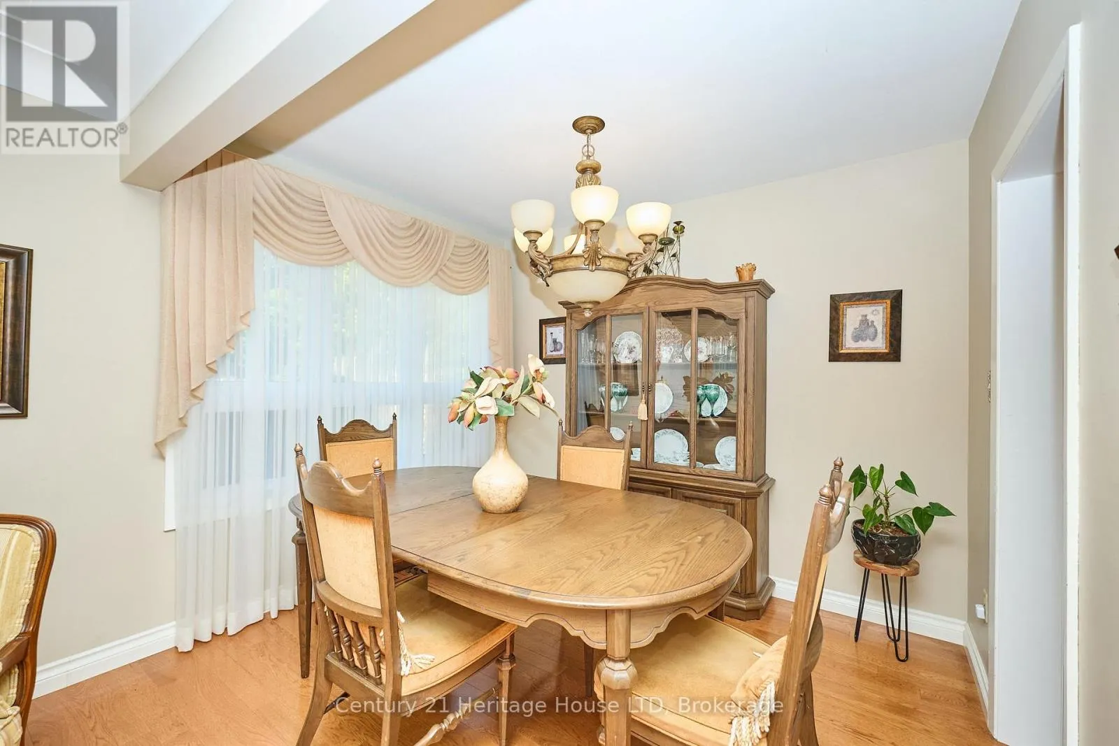 4668 PINEDALE DRIVE