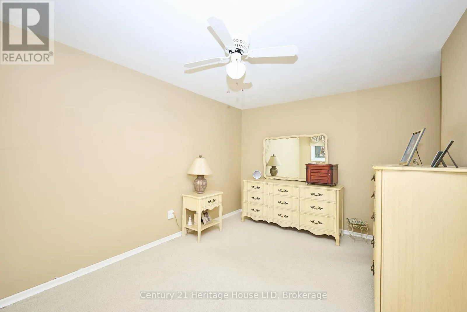 4668 PINEDALE DRIVE