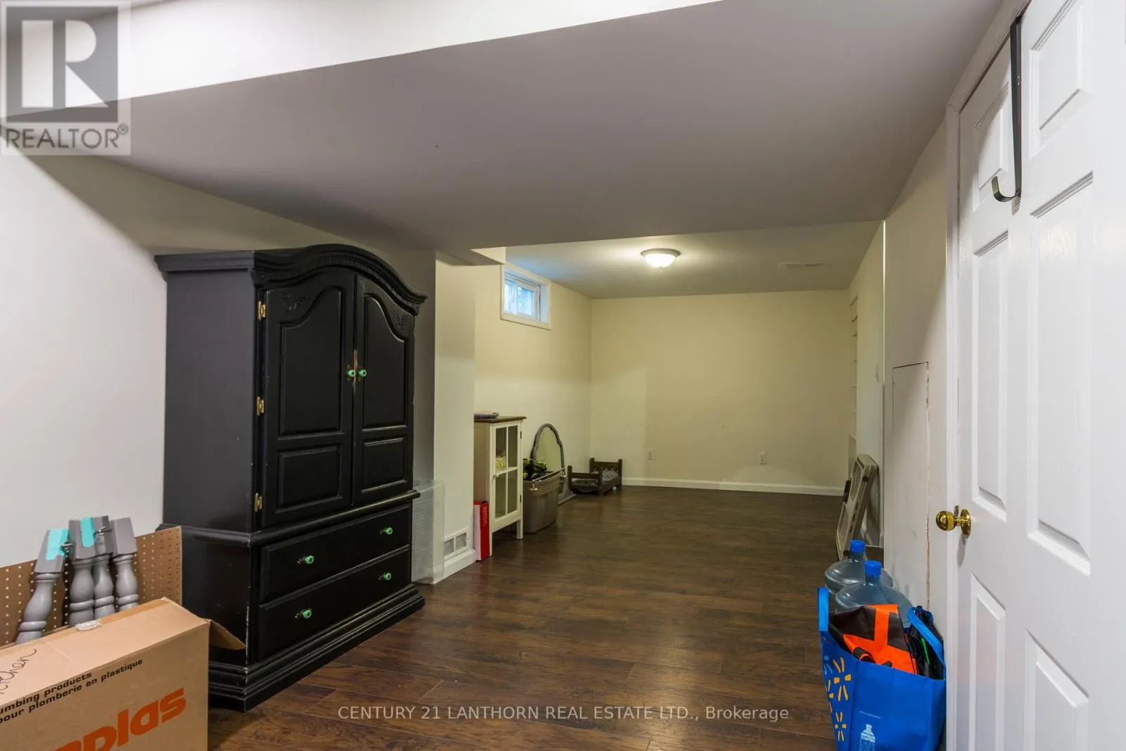 19 BOGART CRESCENT