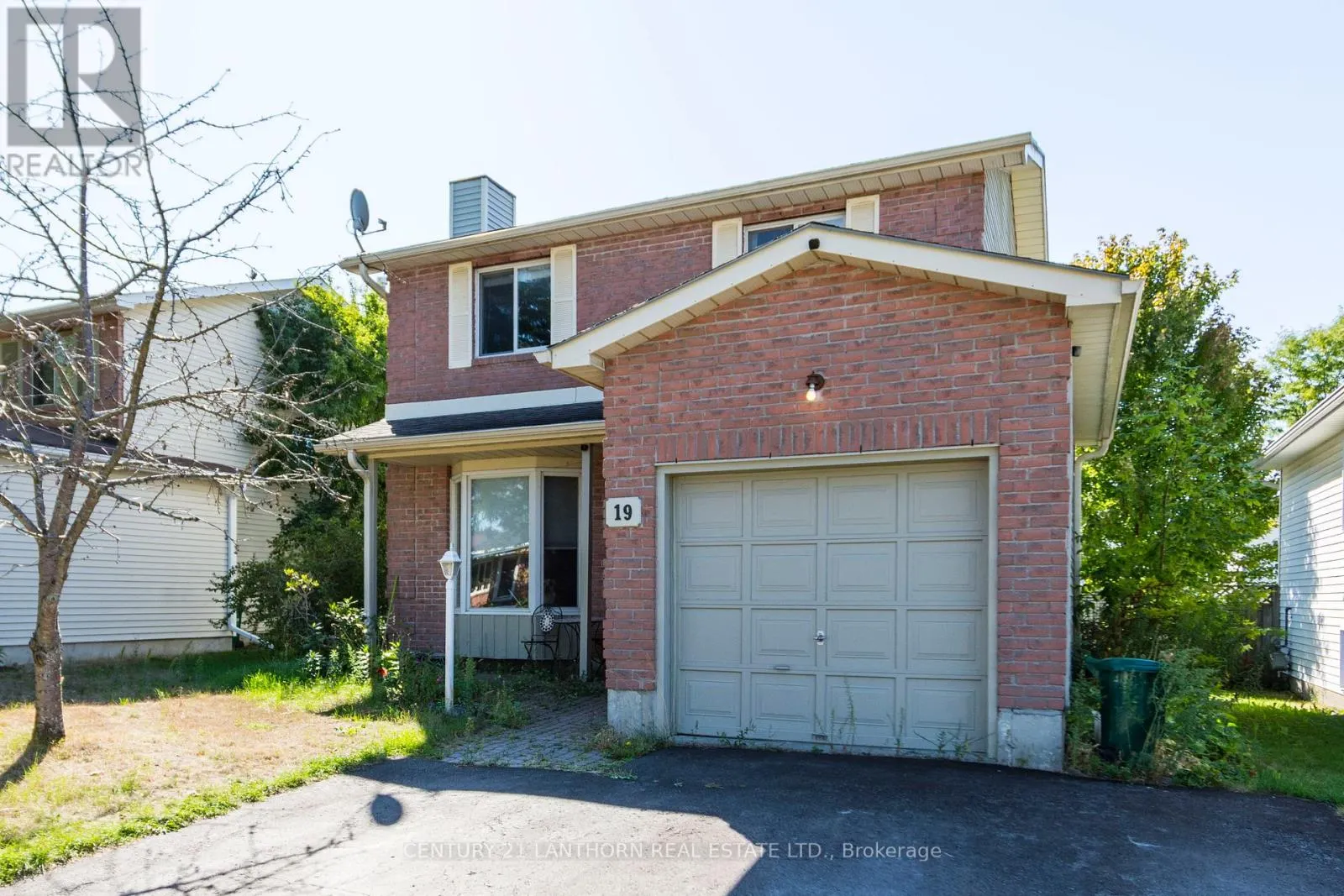 19 BOGART CRESCENT
