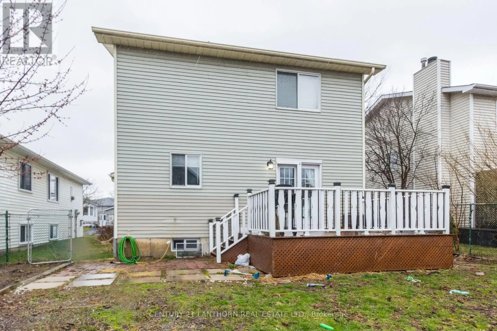 19 BOGART CRESCENT