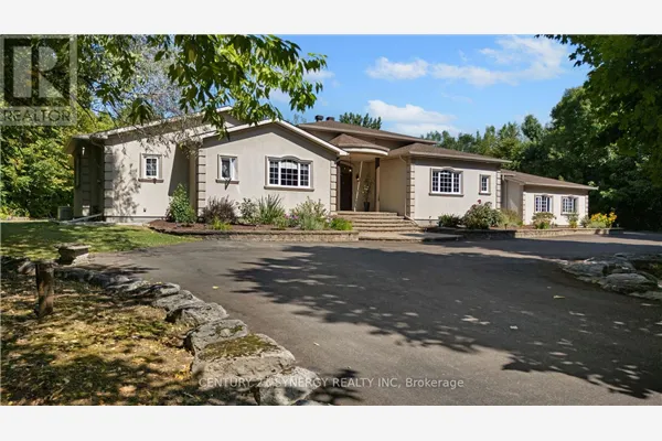 1281 GEORGES VANIER DRIVE N