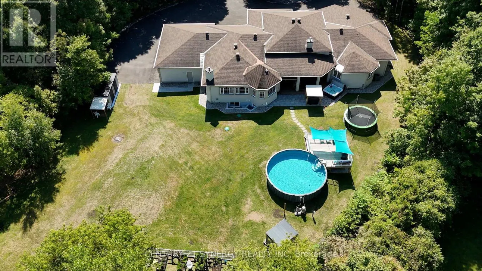 1281 GEORGES VANIER DRIVE N