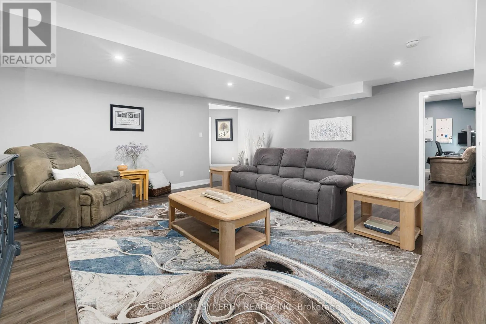 1281 GEORGES VANIER DRIVE N