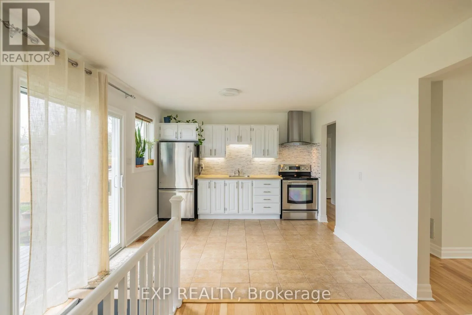 1954 ROSEBELLA AVENUE