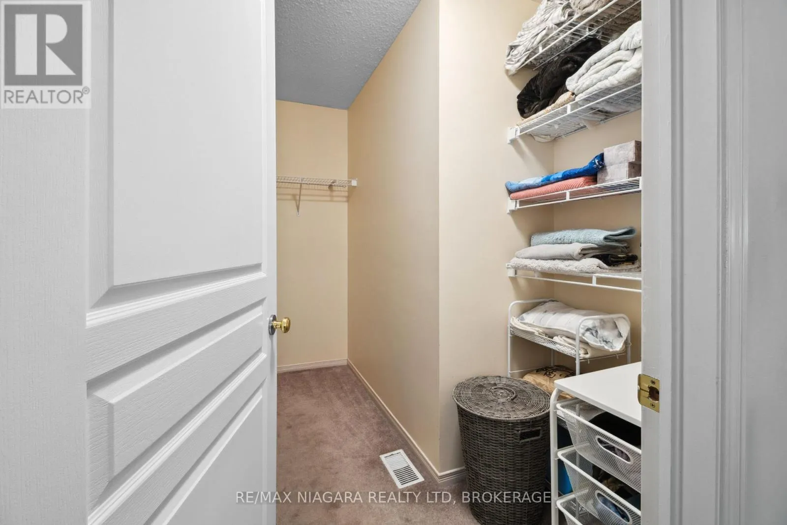 17 - 2684 MEWBURN ROAD, #17