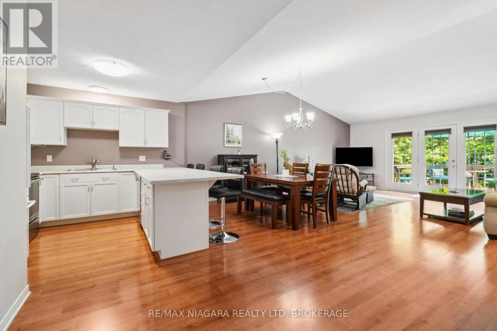 17 - 2684 MEWBURN ROAD, #17