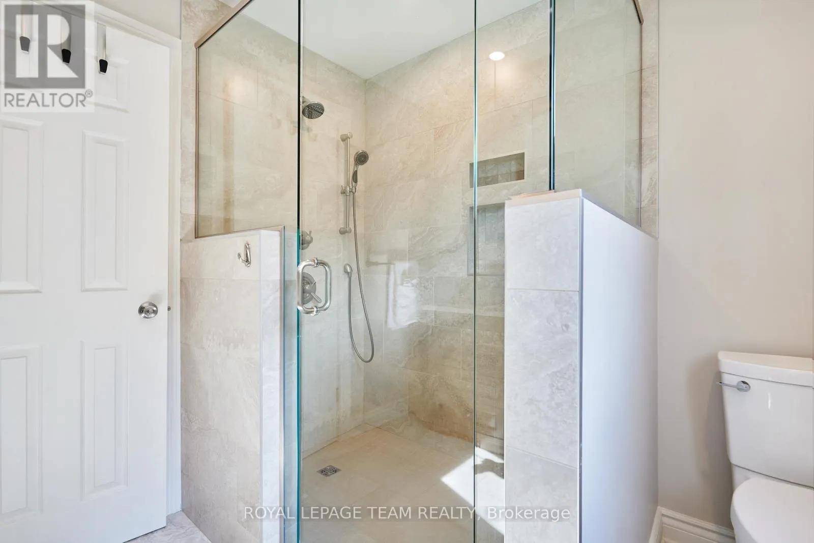 33 NORTHGATE STREET S