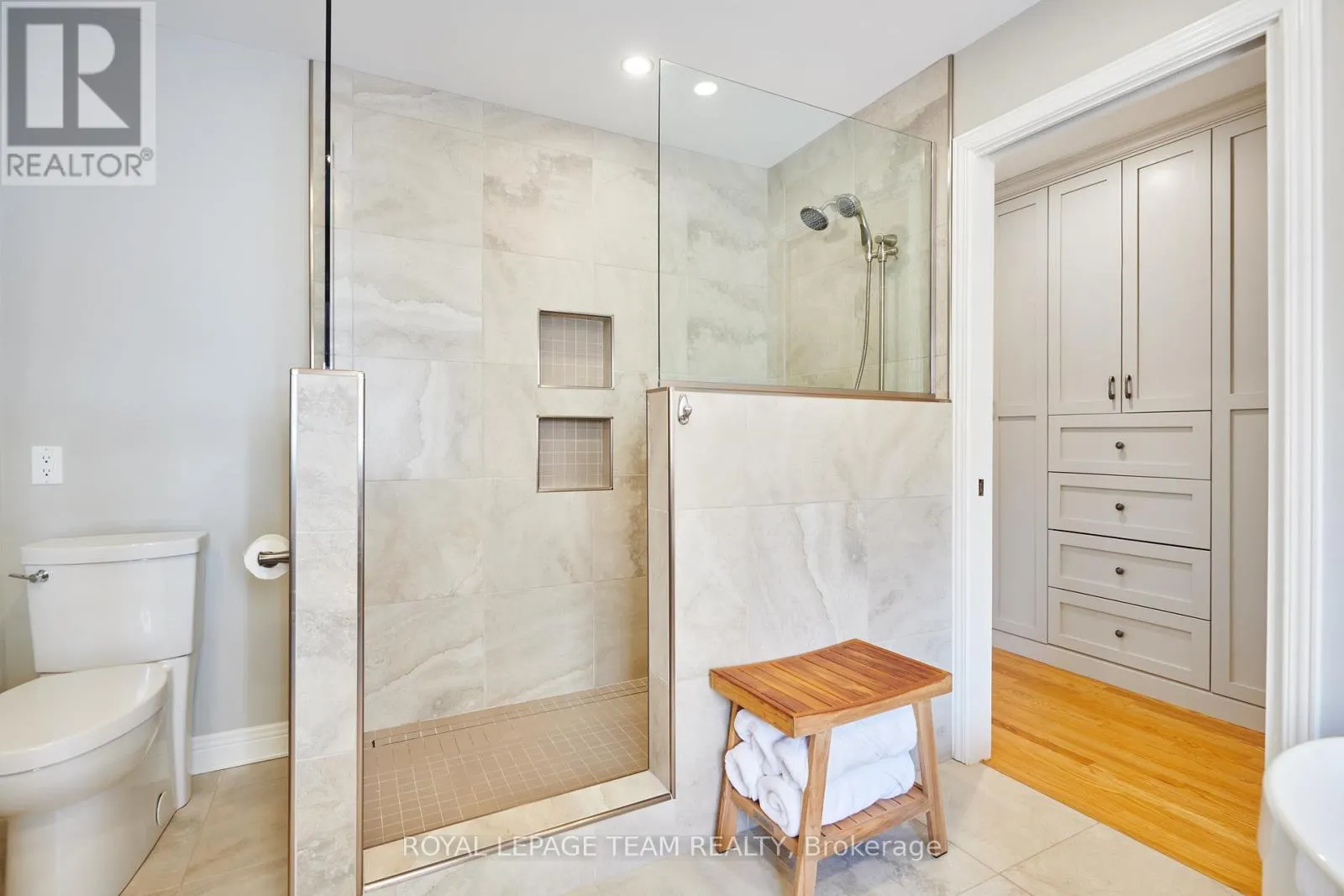 33 NORTHGATE STREET S