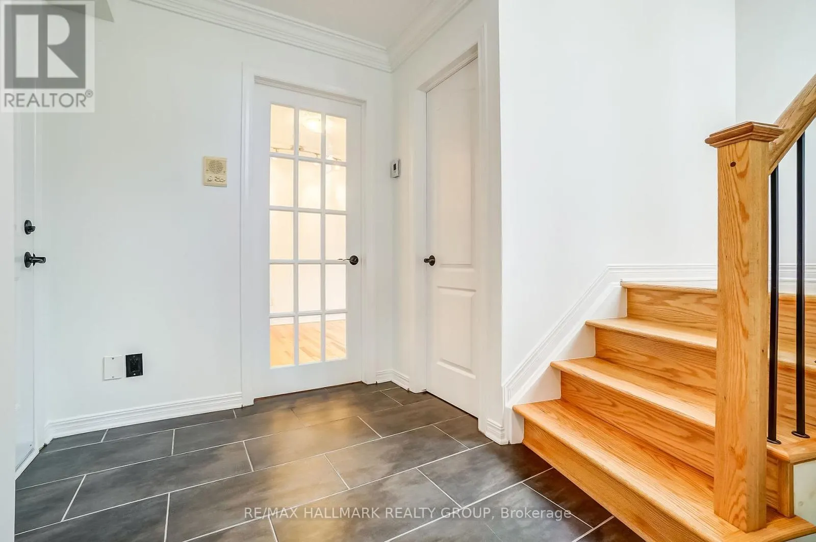 7 - 10 CONCORD STREET N