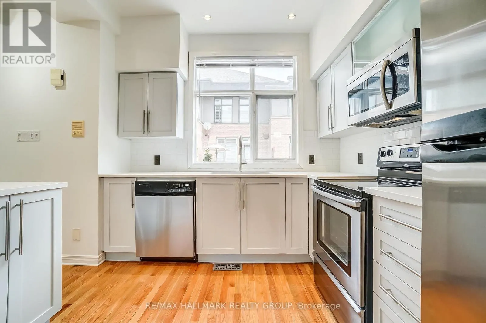 7 - 10 CONCORD STREET N
