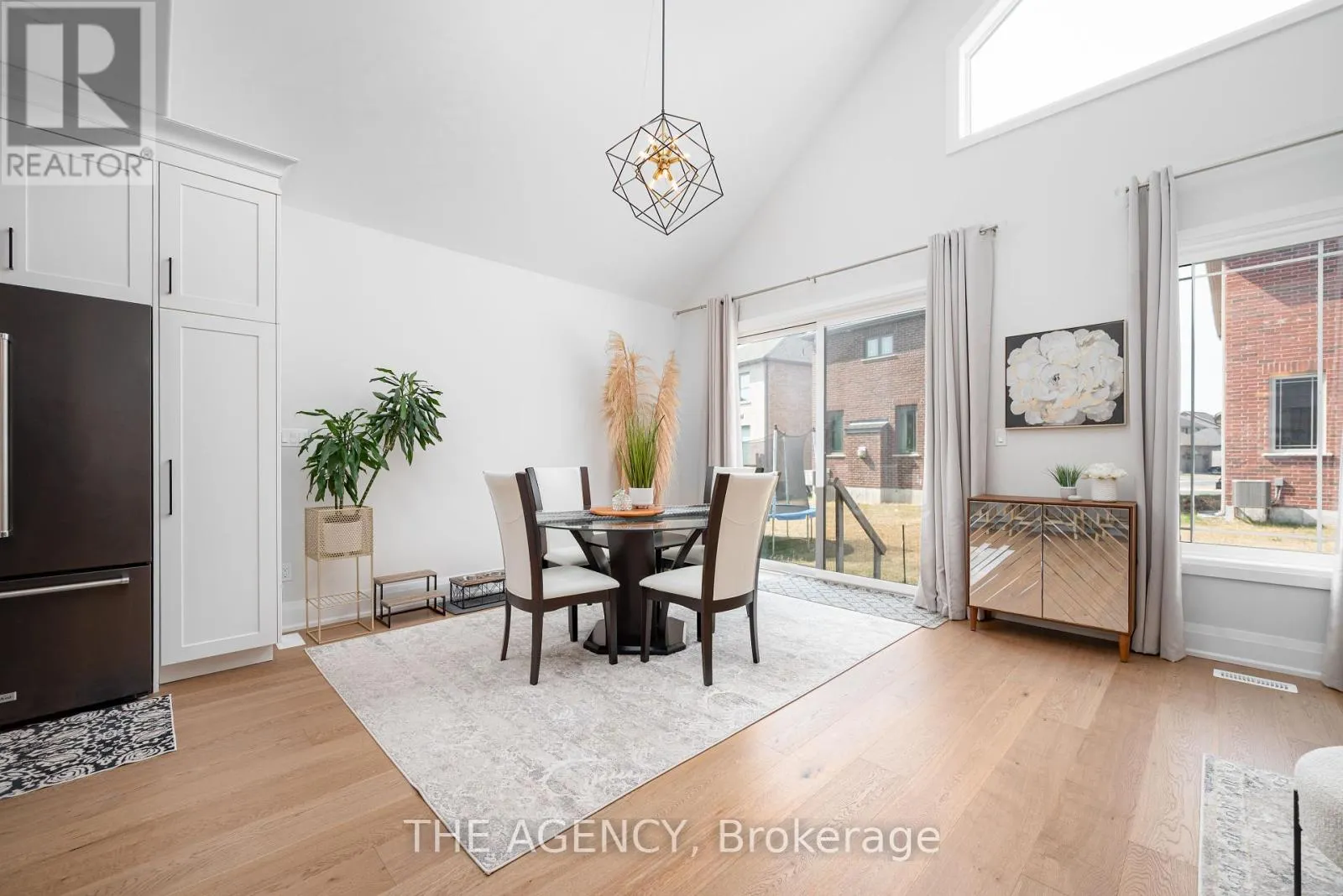 425 MELLING AVENUE