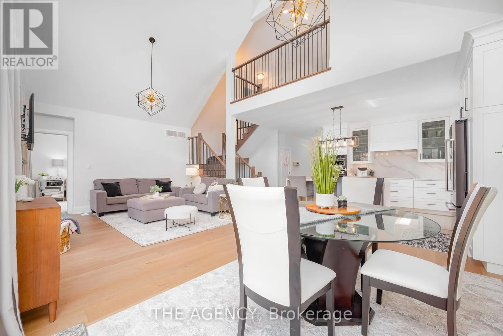 425 MELLING AVENUE