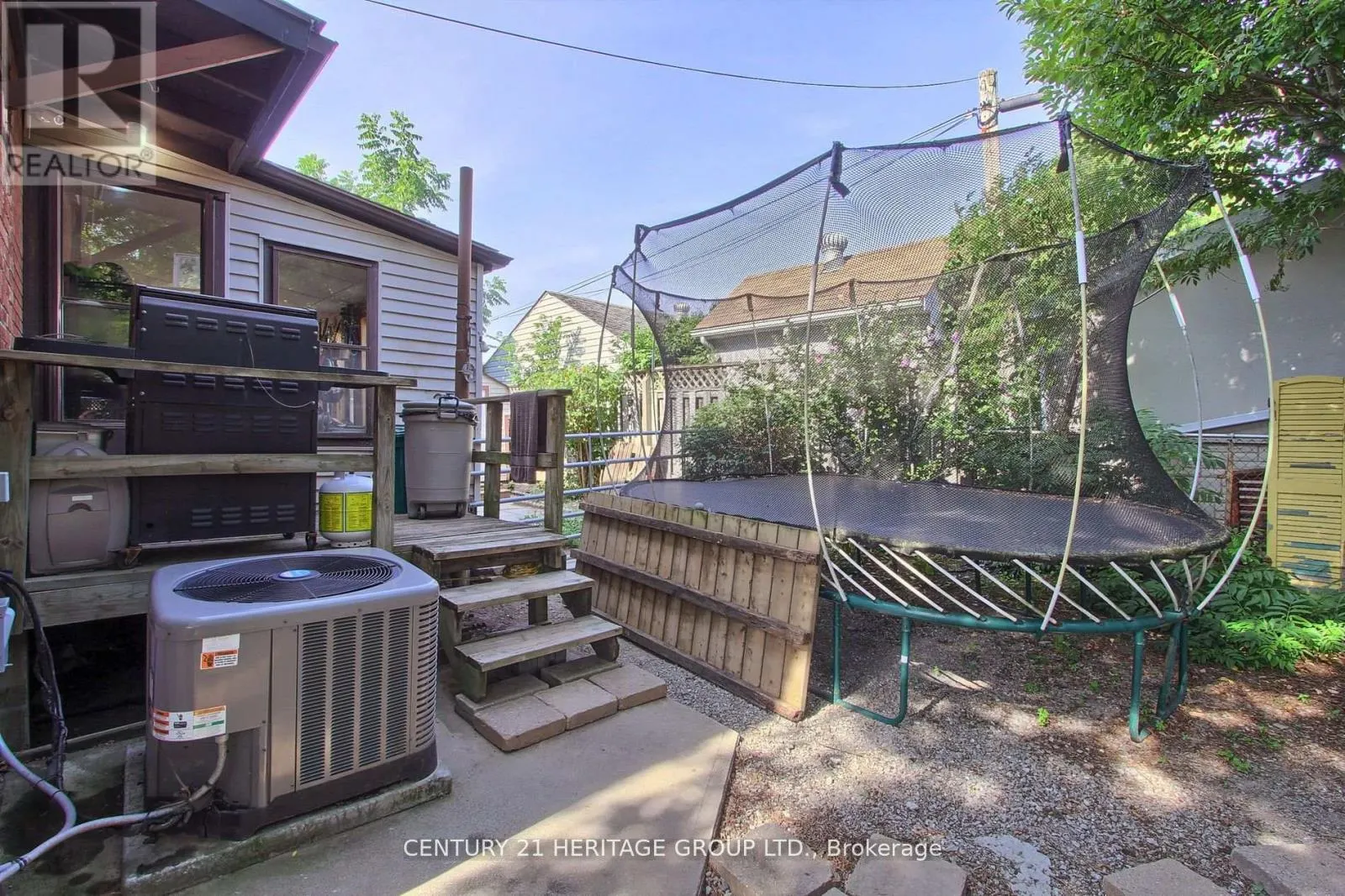 396 EAST 16TH STREET
