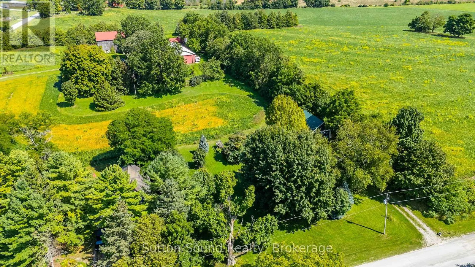 403261 8 SIDE ROAD
