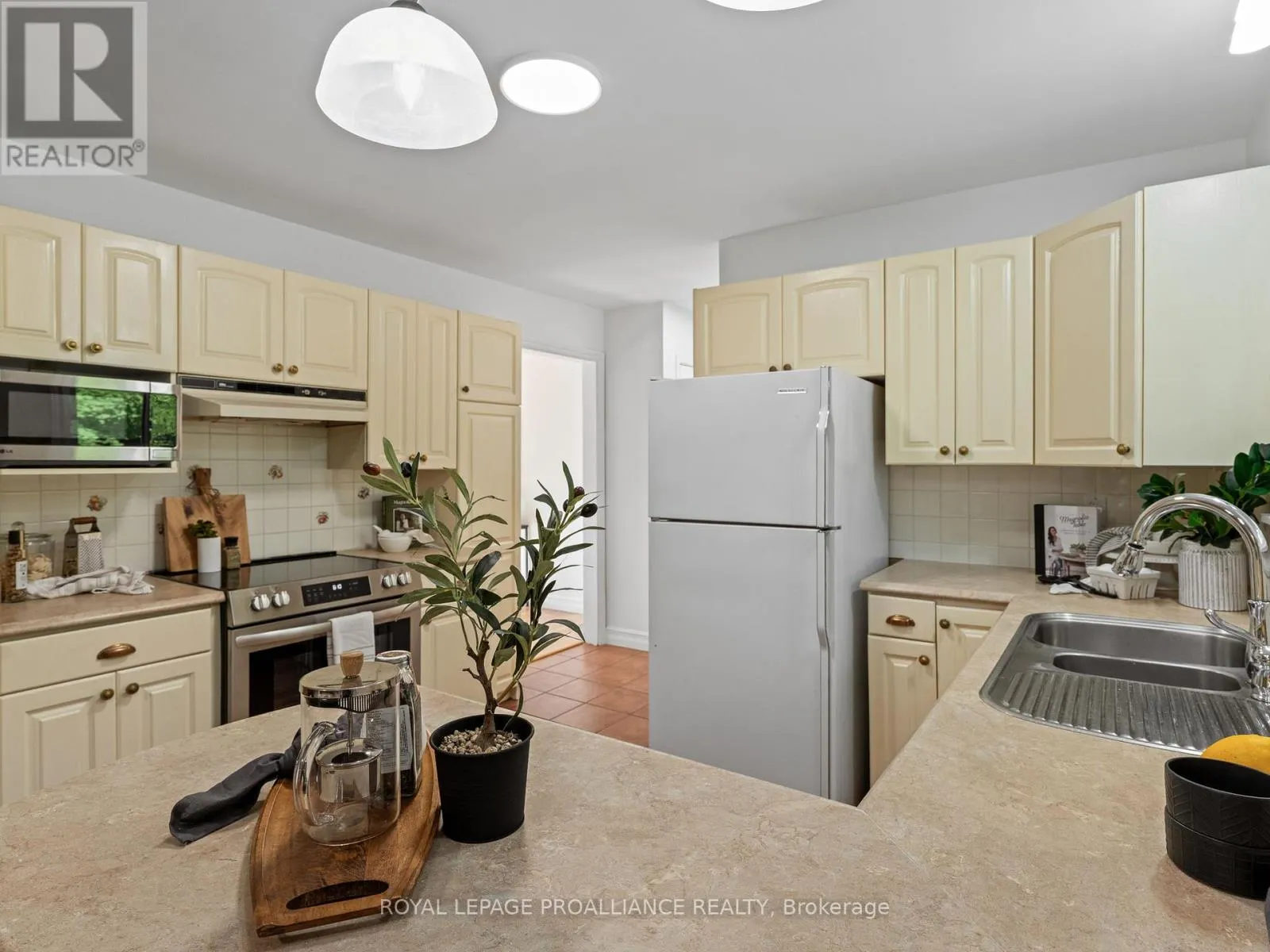 3506 KENNEDY ROAD