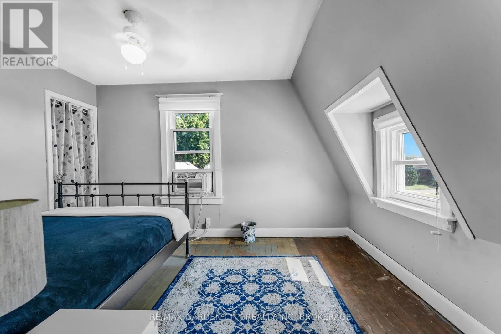 118 ST AUGUSTINE AVENUE