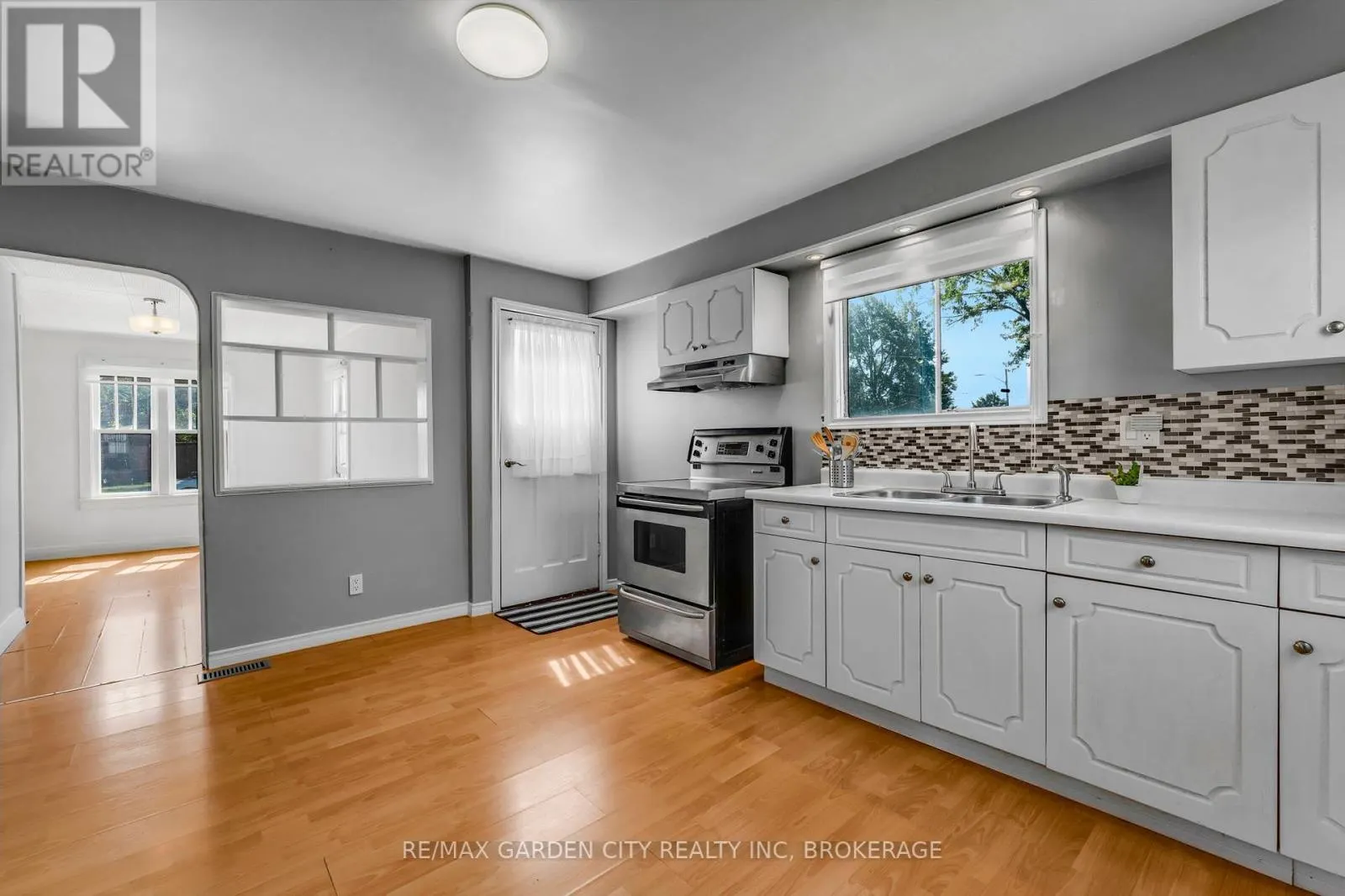 118 ST AUGUSTINE AVENUE