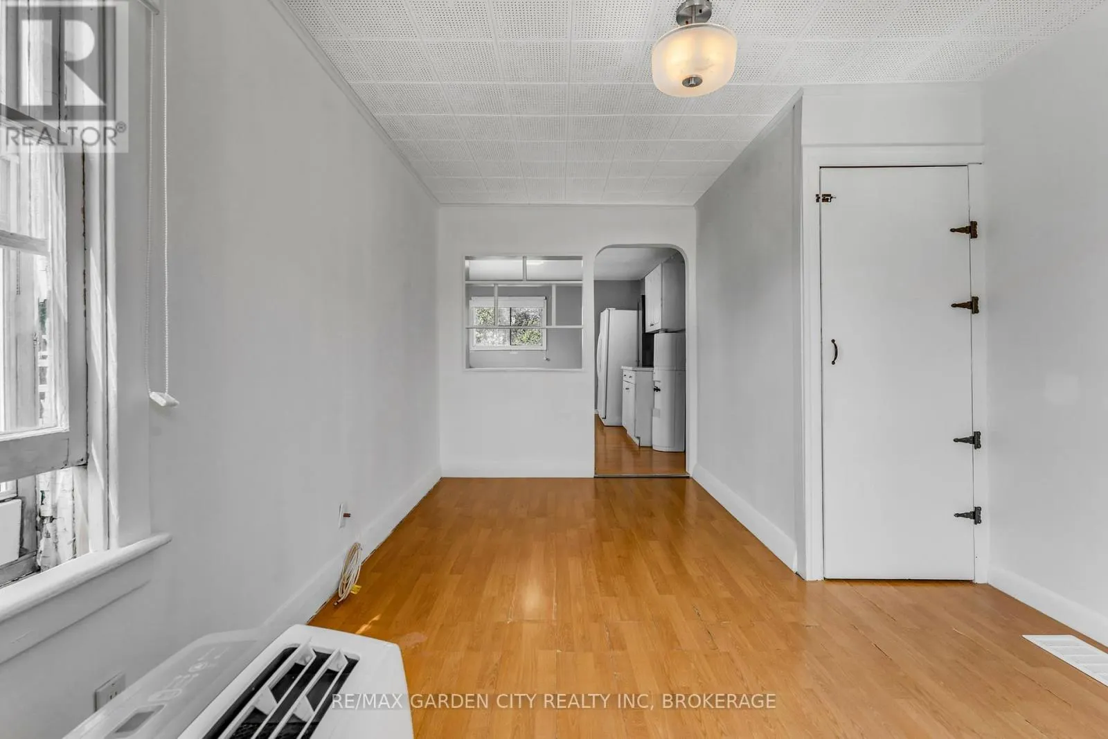 118 ST AUGUSTINE AVENUE