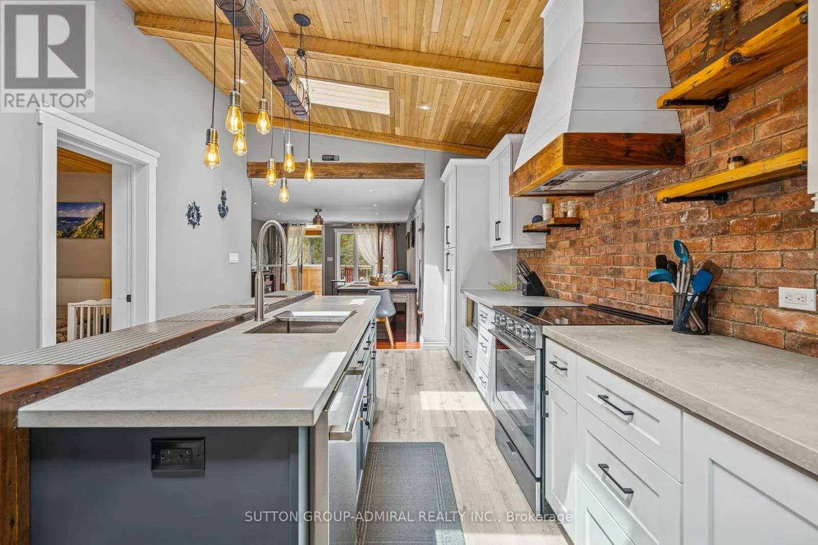 1023 KIRKPATRICK LANE