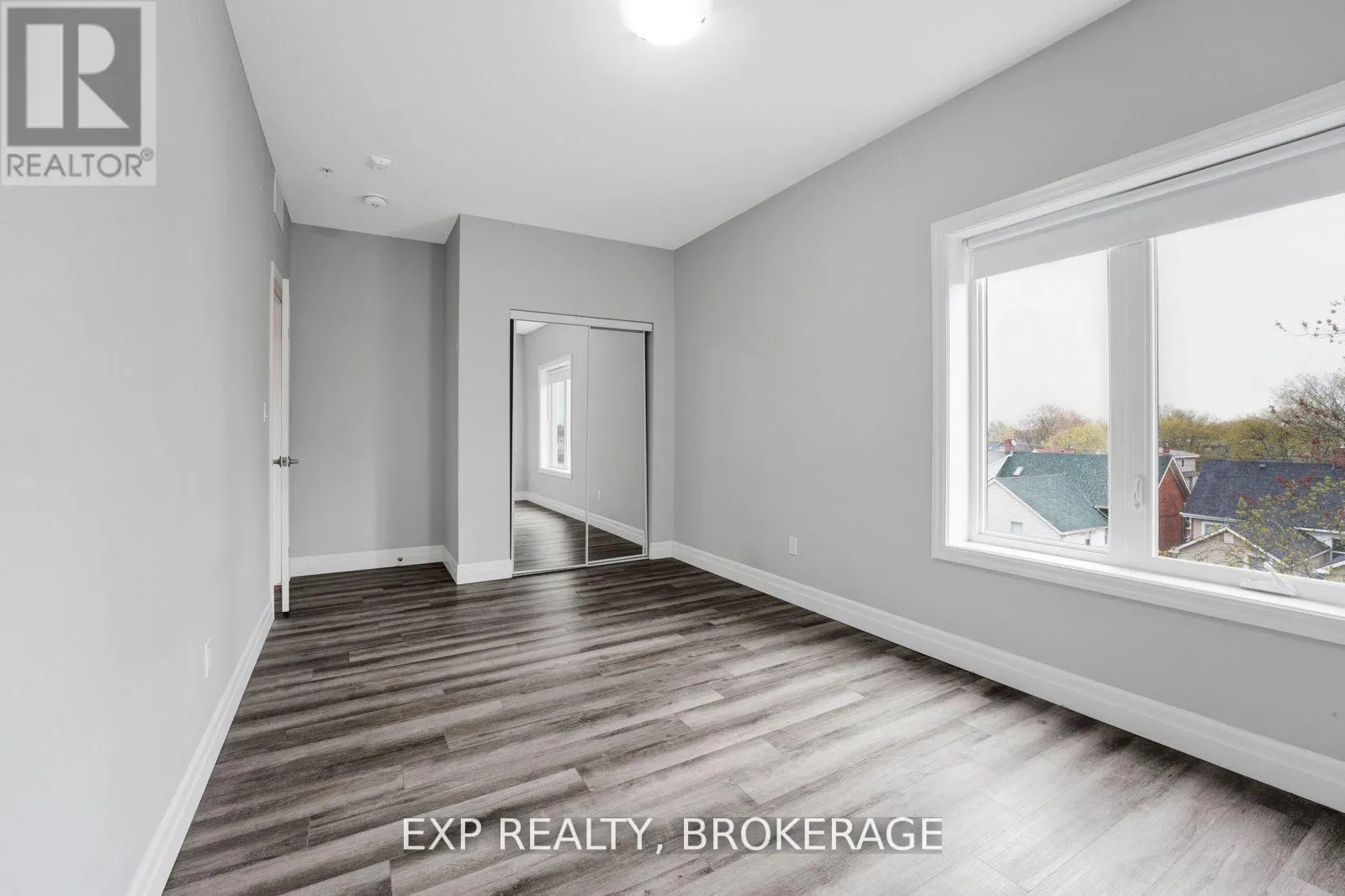 405 - 501 FRONTENAC STREET, #405