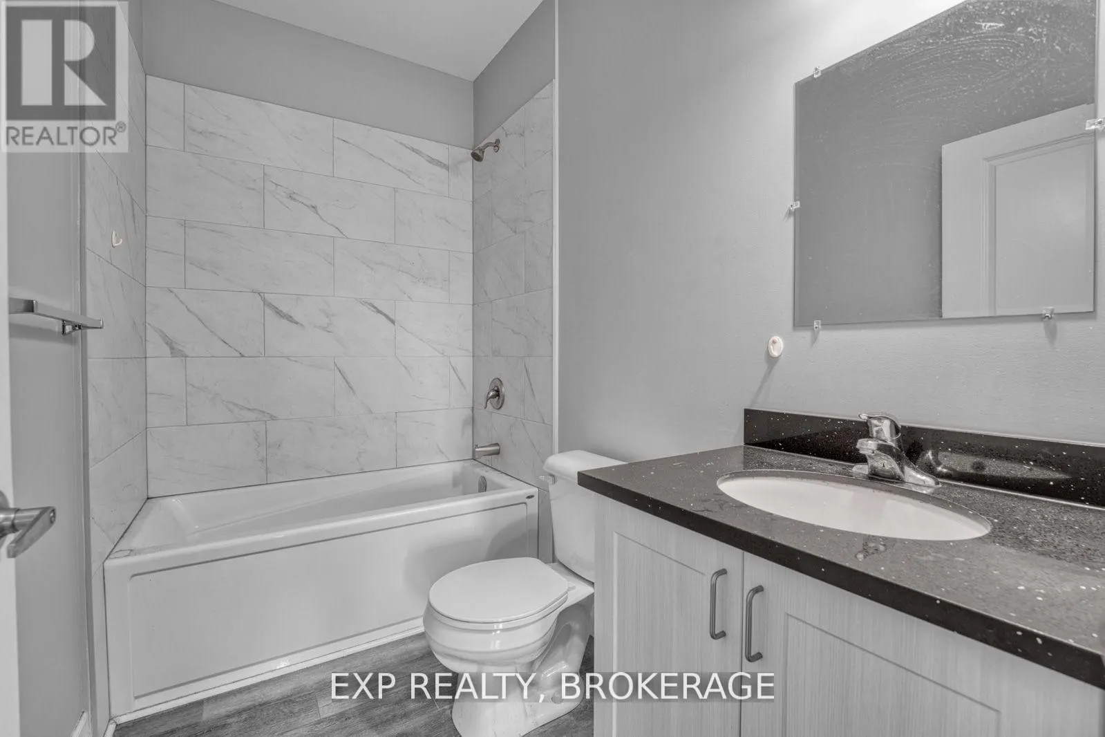 405 - 501 FRONTENAC STREET, #405