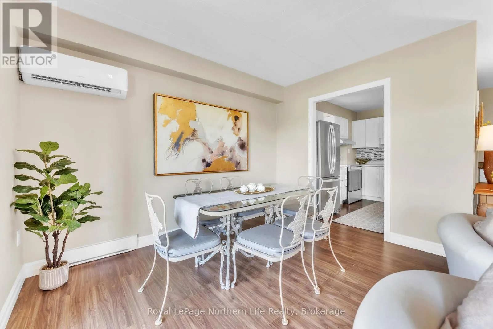 210 - 149 LINDSAY STREET, #210