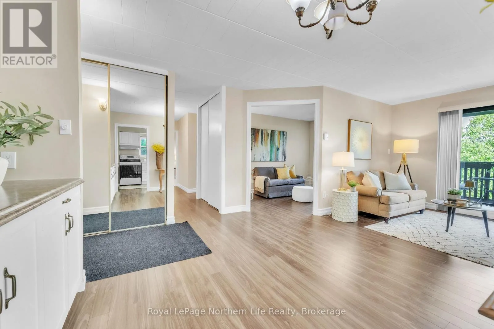 210 - 149 LINDSAY STREET, #210