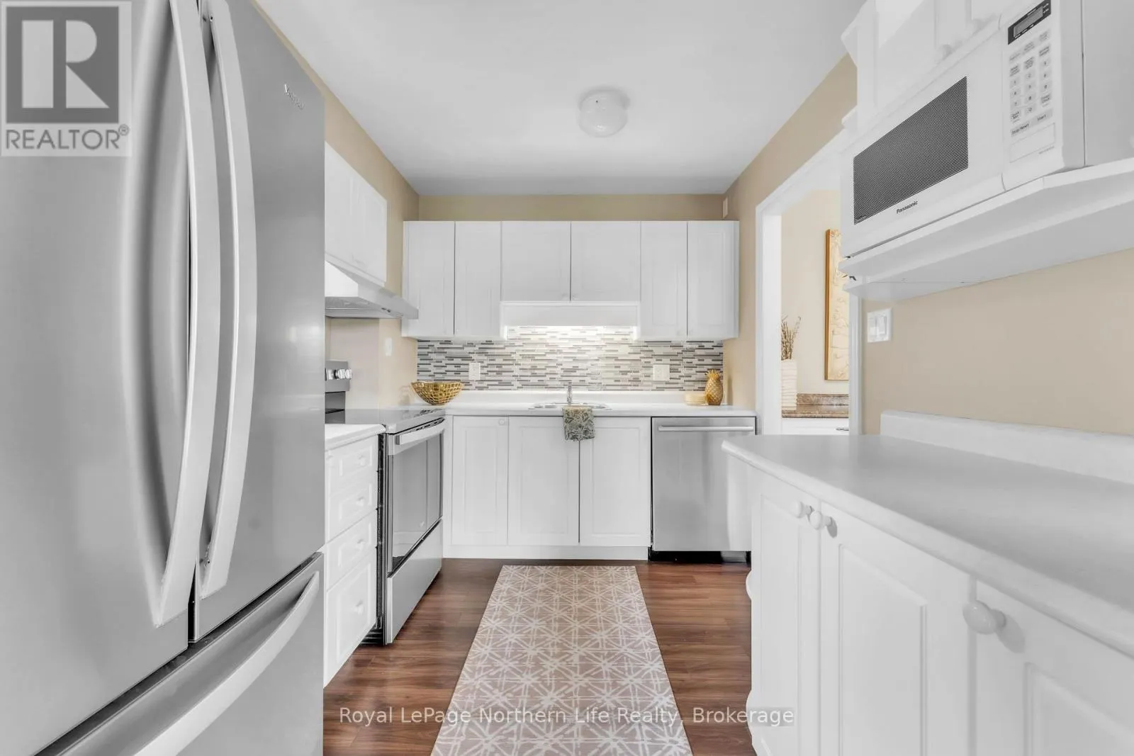 210 - 149 LINDSAY STREET, #210