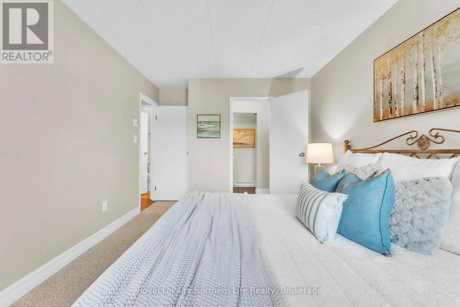 210 - 149 LINDSAY STREET, #210