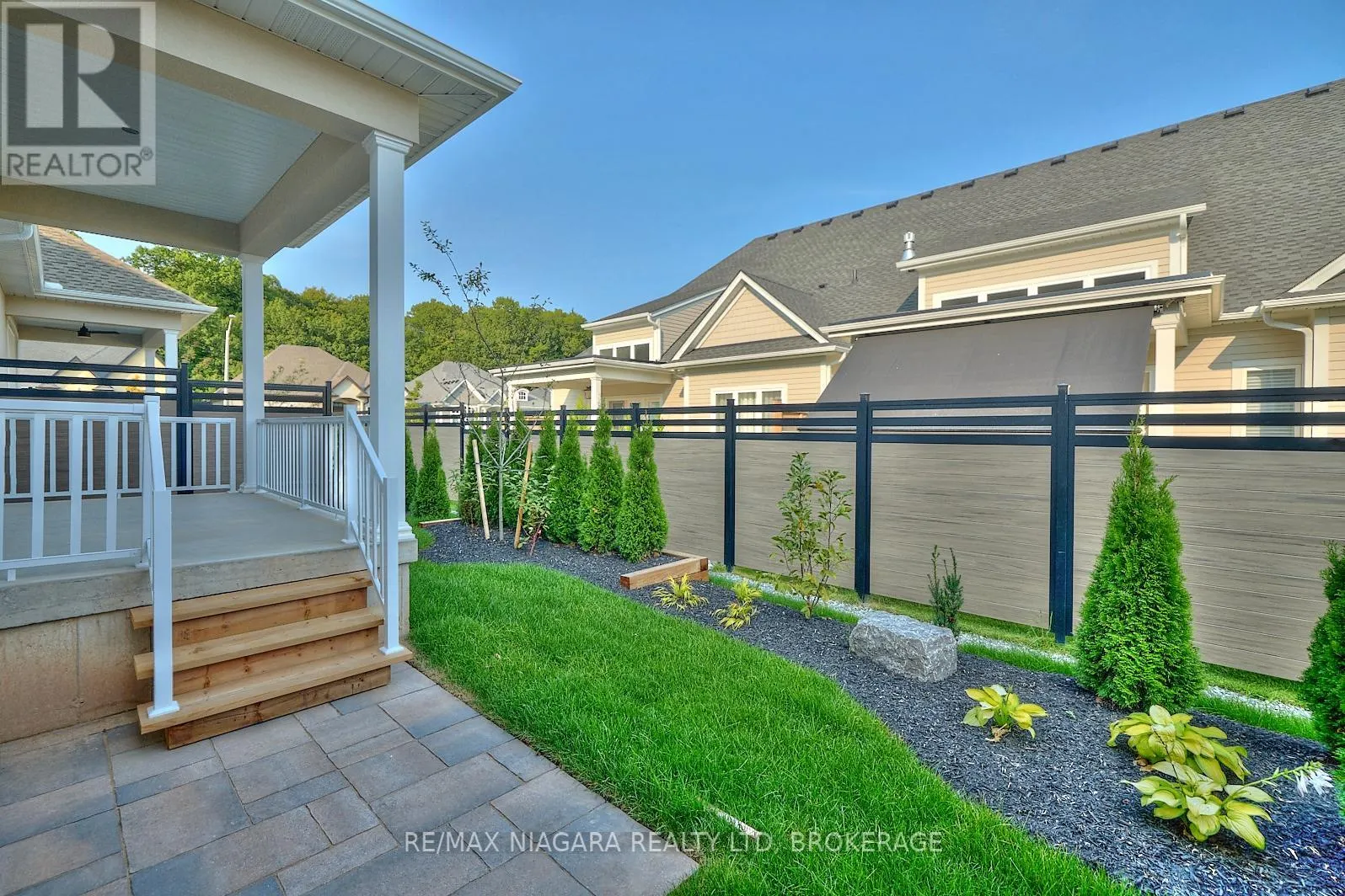 11 BUTTERNUT CRESCENT