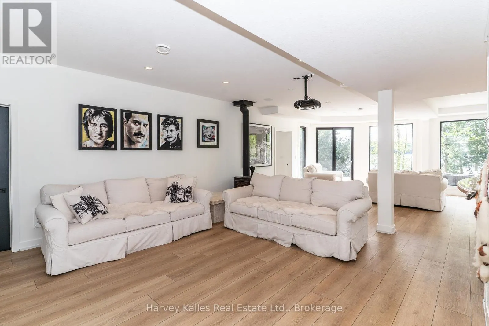 #4 - 1118 NORTH DRIVE, ##4