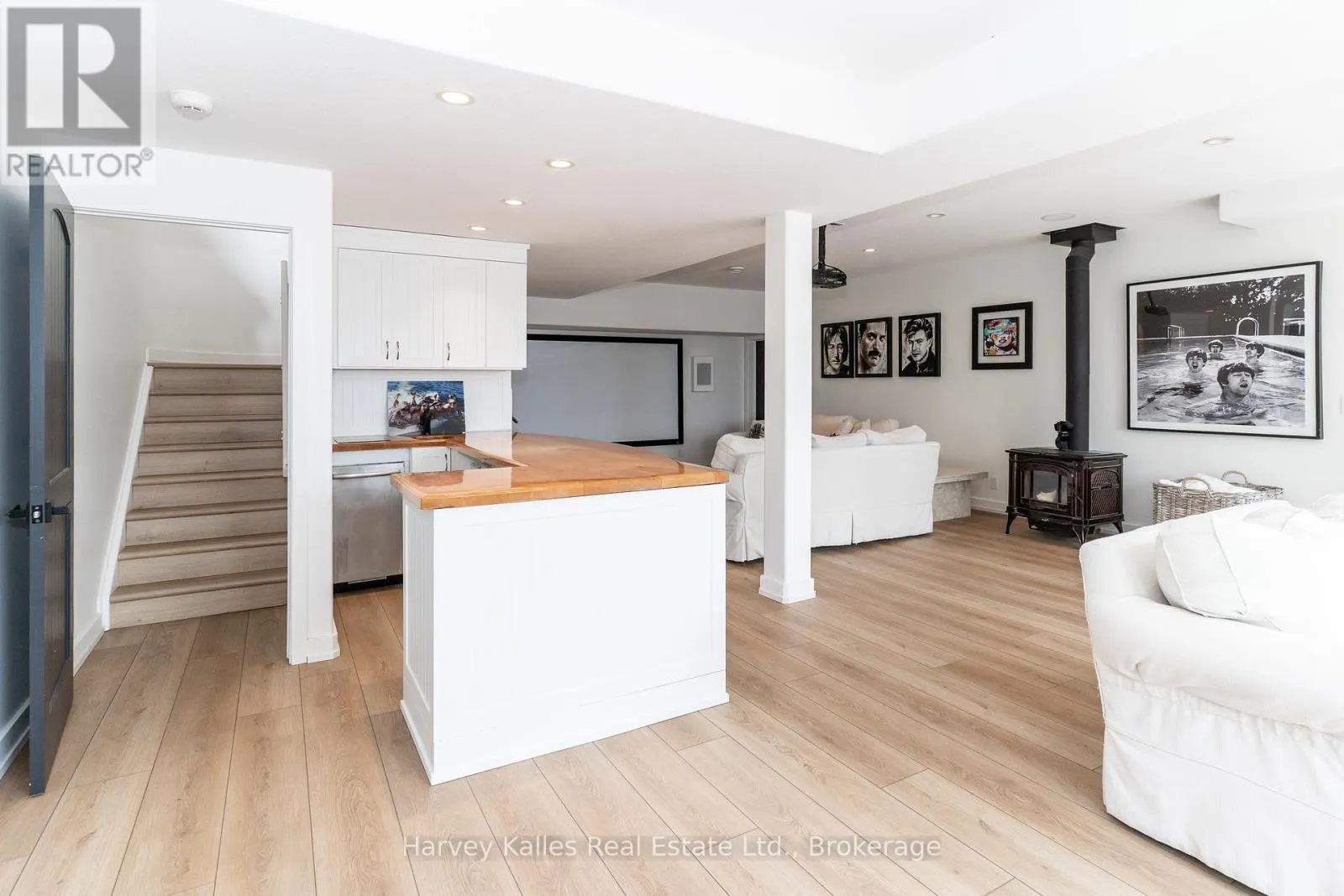 #4 - 1118 NORTH DRIVE, ##4