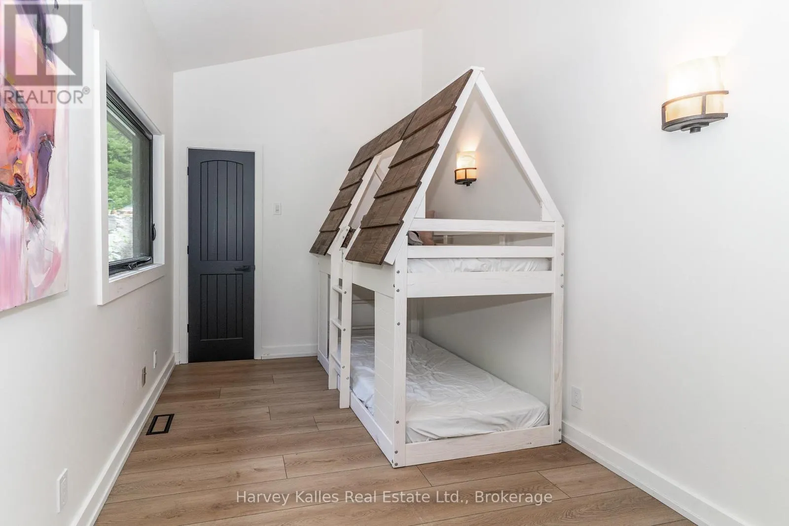 #4 - 1118 NORTH DRIVE, ##4