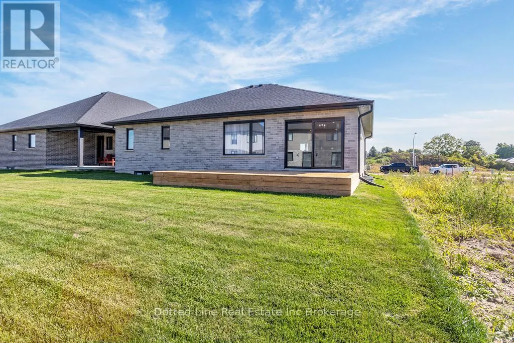 16 WALNUT DRIVE