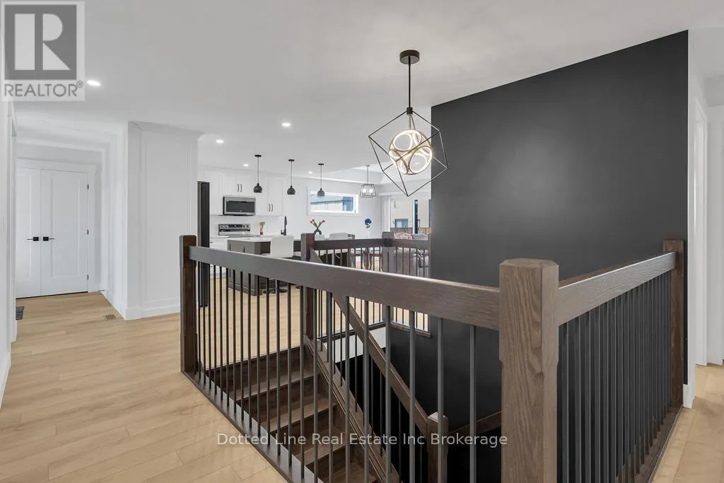 16 WALNUT DRIVE
