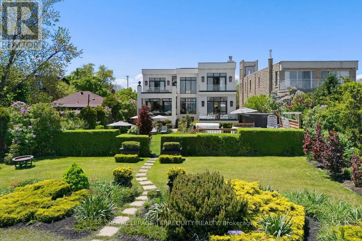 711 BEACH BOULEVARD