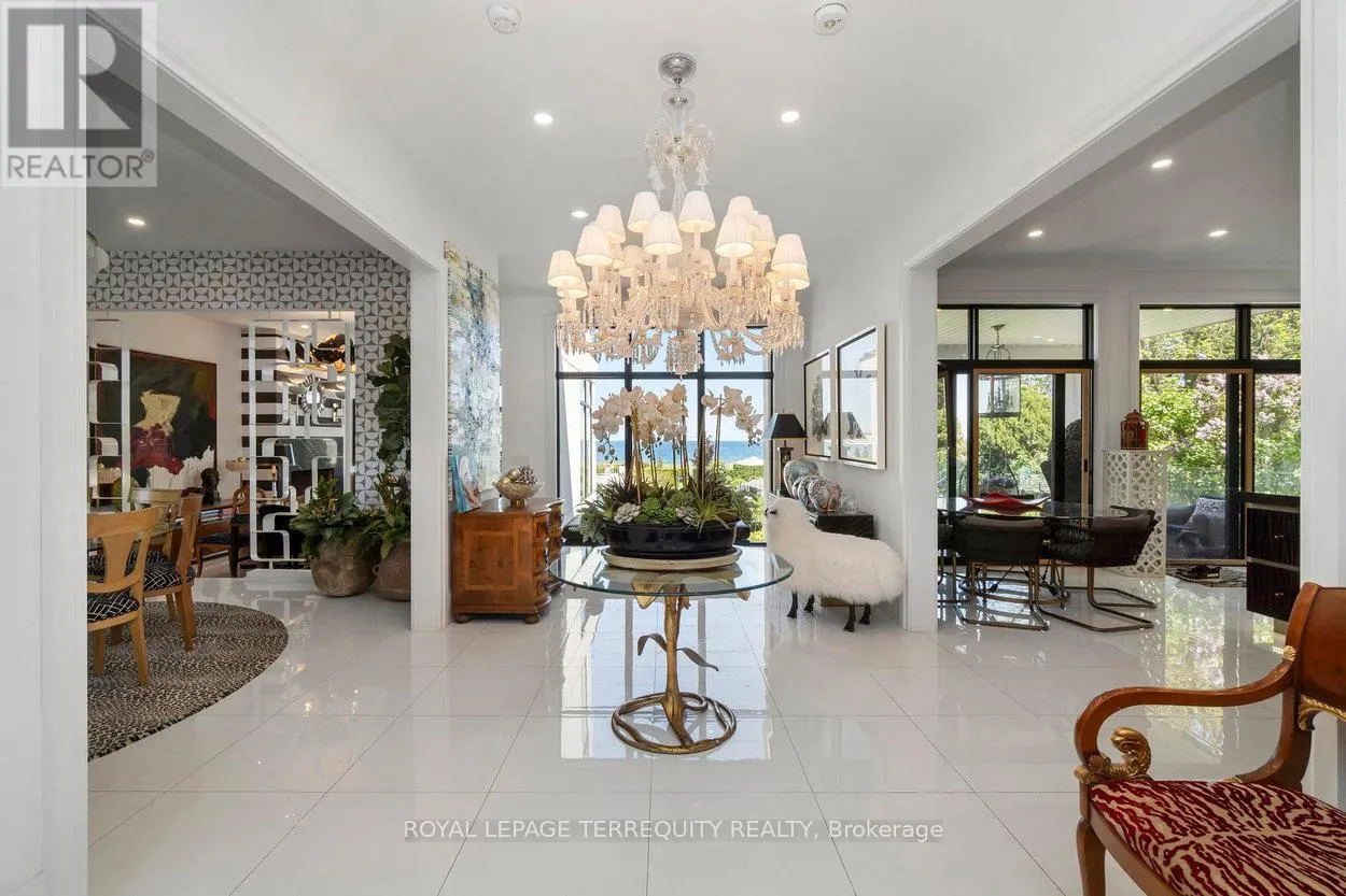 711 BEACH BOULEVARD