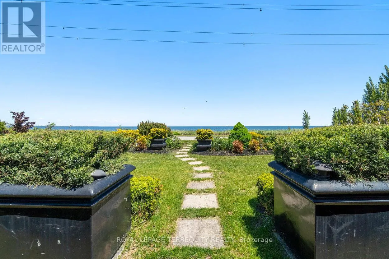 711 BEACH BOULEVARD