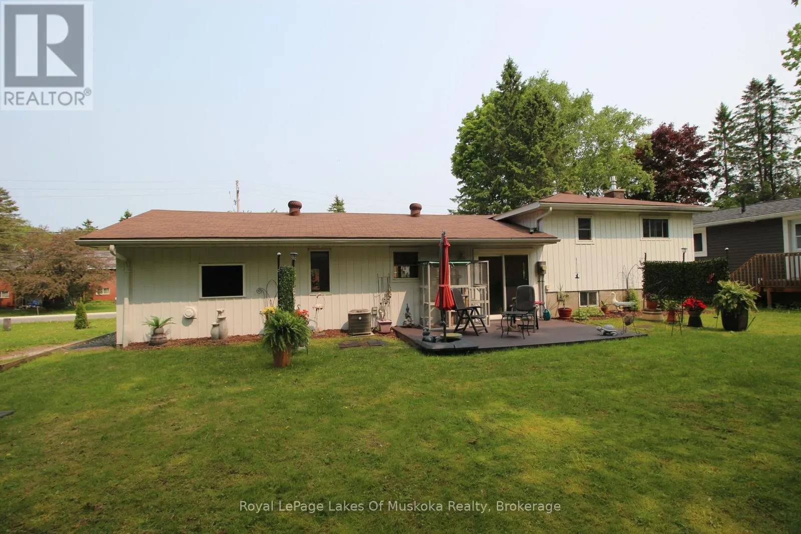 11 MEADOW PARK DRIVE
