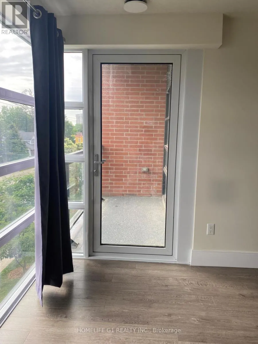 320 - 155 ST. LEGER STREET