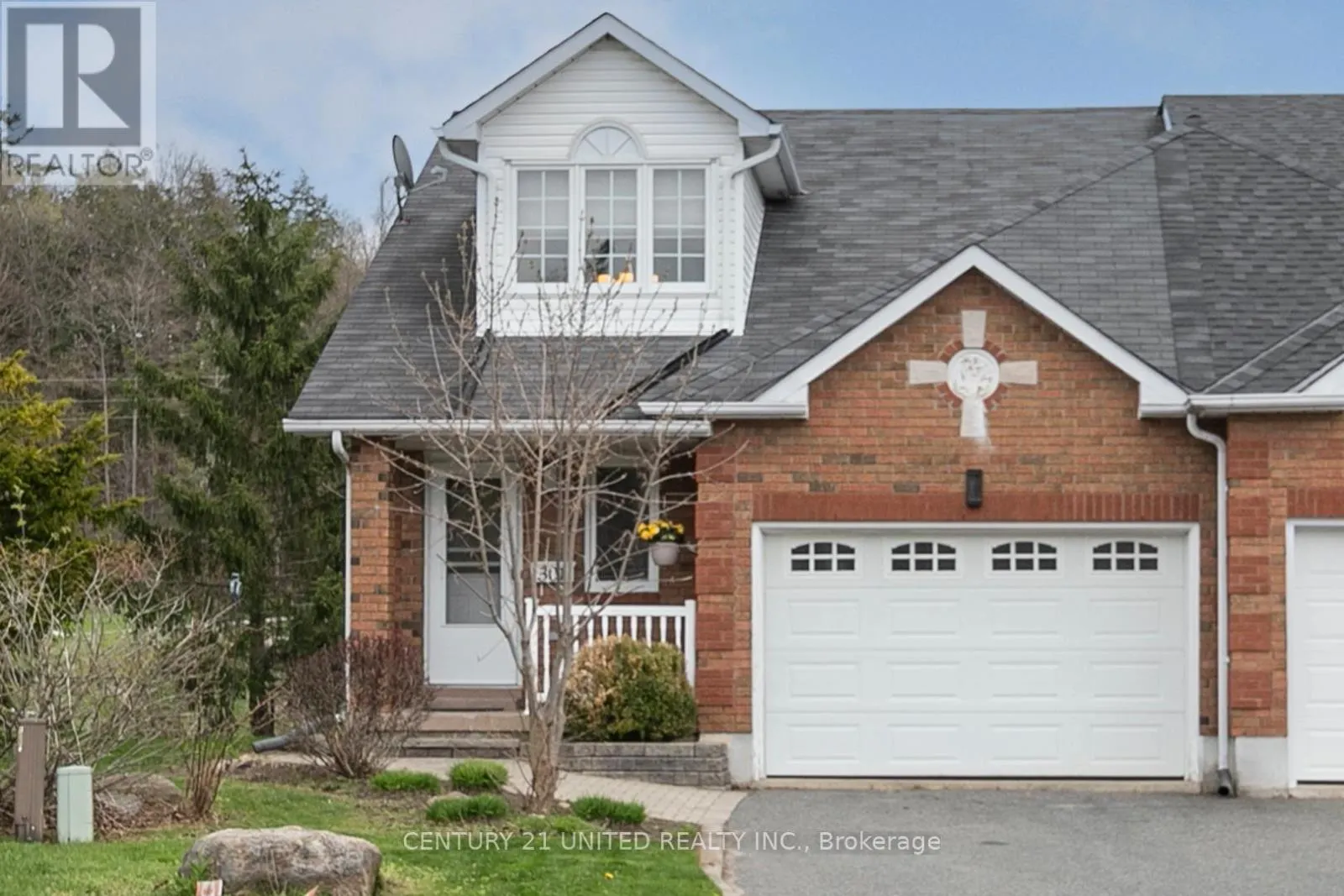 1301 EAGLE CRESCENT