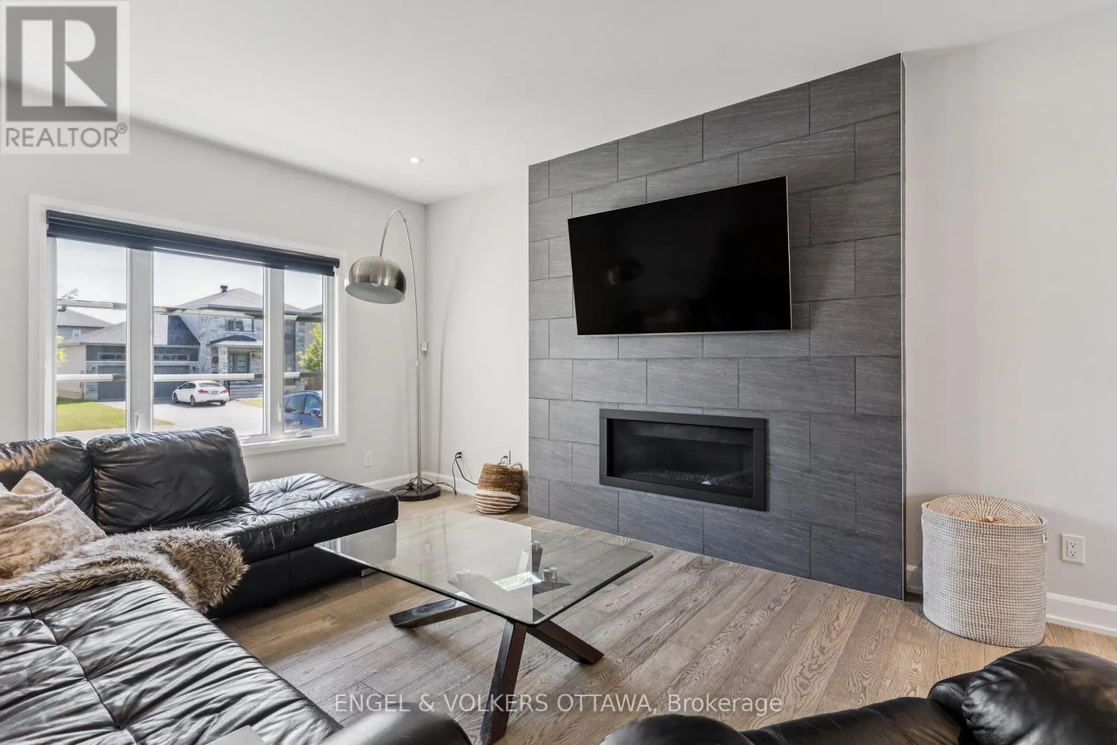529 LUCENT STREET
